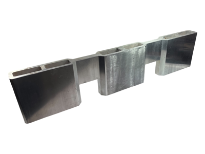 ALU-BRO - Strongback 560xx40X120 med en udfræsning (BxH) 60x55 mm